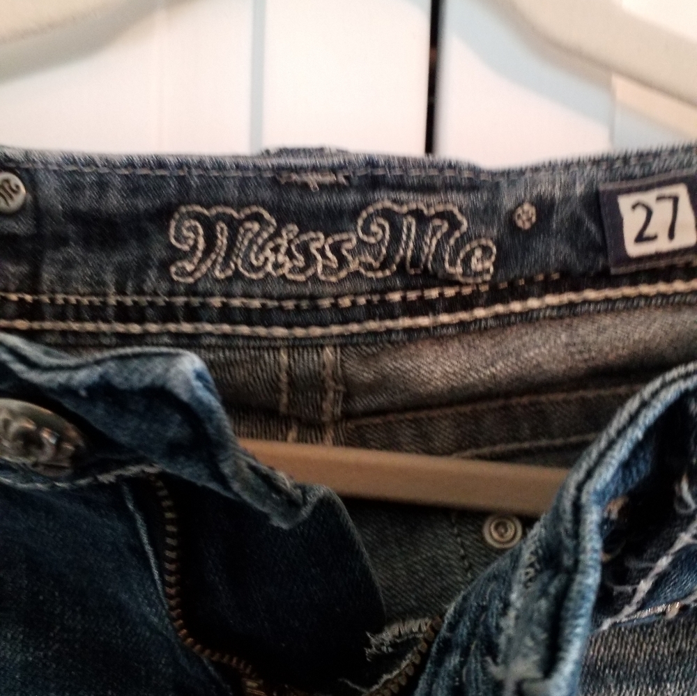Jeans - Picture 2 of 4